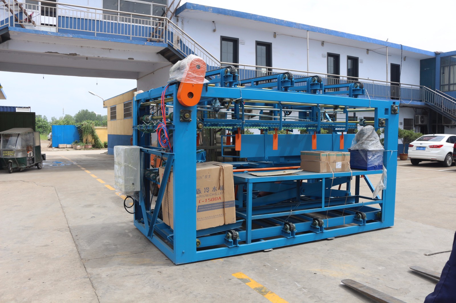 Machine de compositeur de placage de base / machine de construction de placage envoyée au client en Inde aujourd'hui