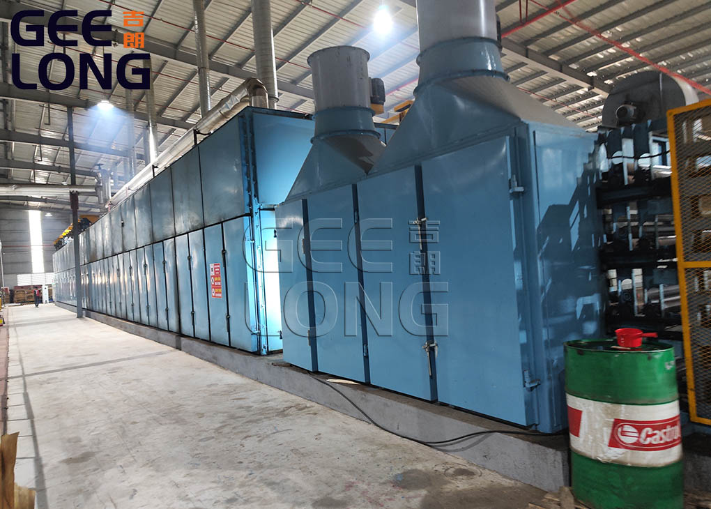 Machine de séchoir à placage de type rouleau en porcelaine exportée vers la Russie par Shandong Geelong Machinery Company.