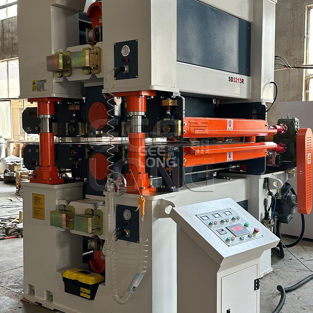 Machine de ponçage de calibrage de contreplaqué
