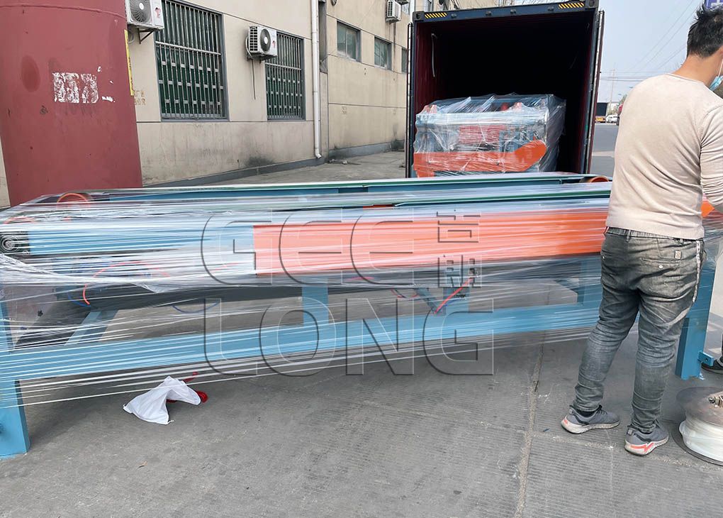 Machine de coupe de bord de contreplaqué de type rouleau de la Chine GEELONG