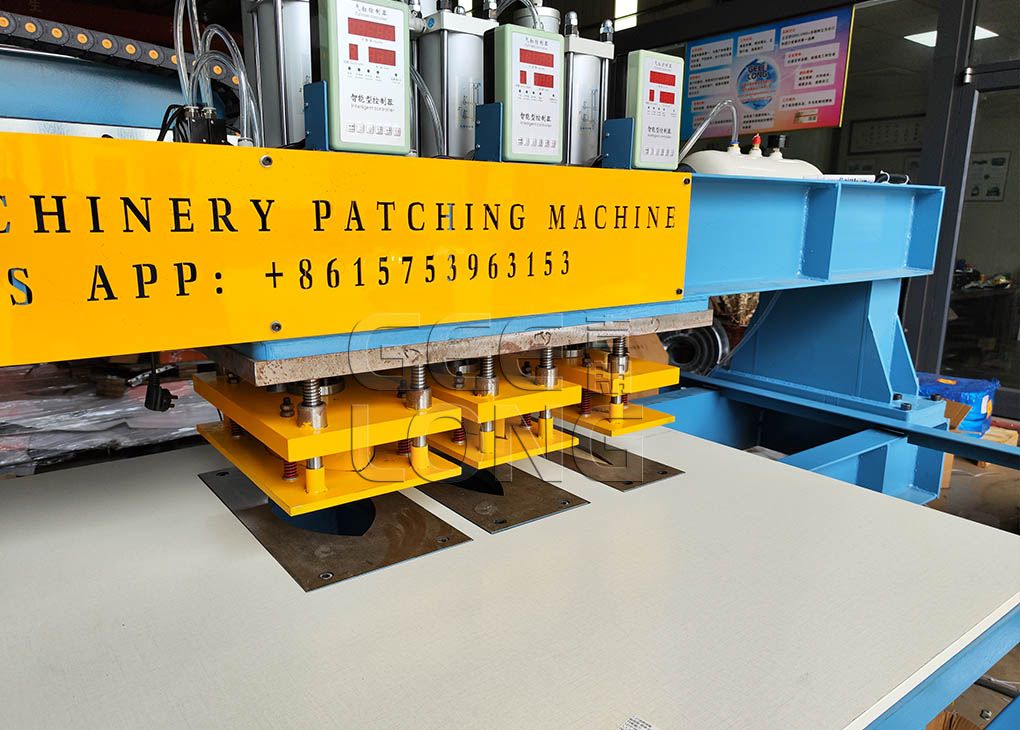 Machine de correctifs de placage en Chine