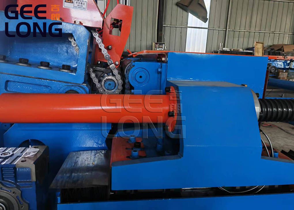 Machine à éplucher les placages sans broche en Chine