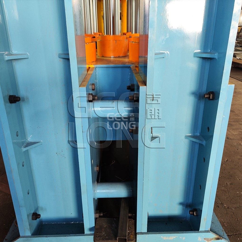 Machine de presse à chaud pour laminage de film contreplaqué 1000T 5x10 pieds