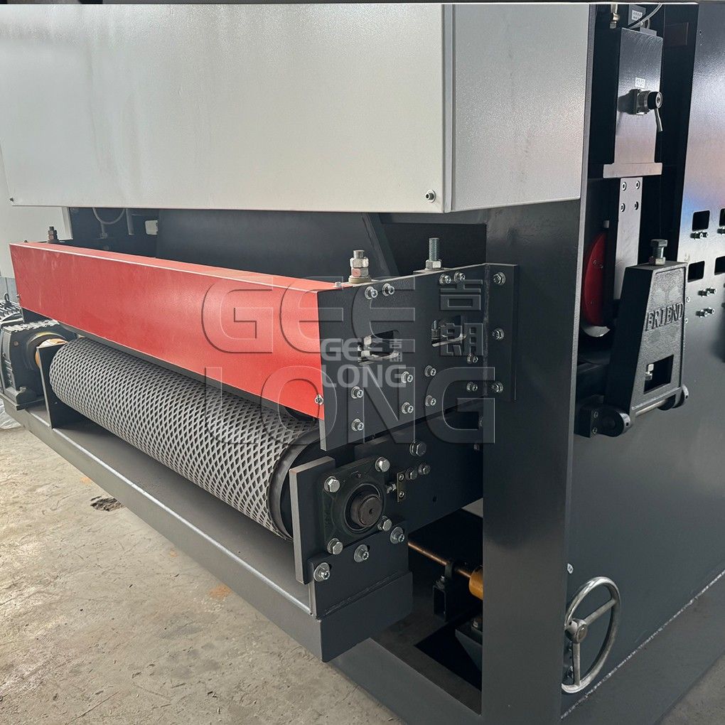 Machine de ponçage et d'étalonnage de contreplaqué robuste en Chine