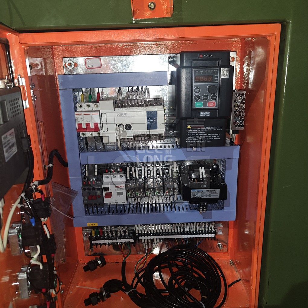 Chargeur automatique de contreplaqué de type à vide