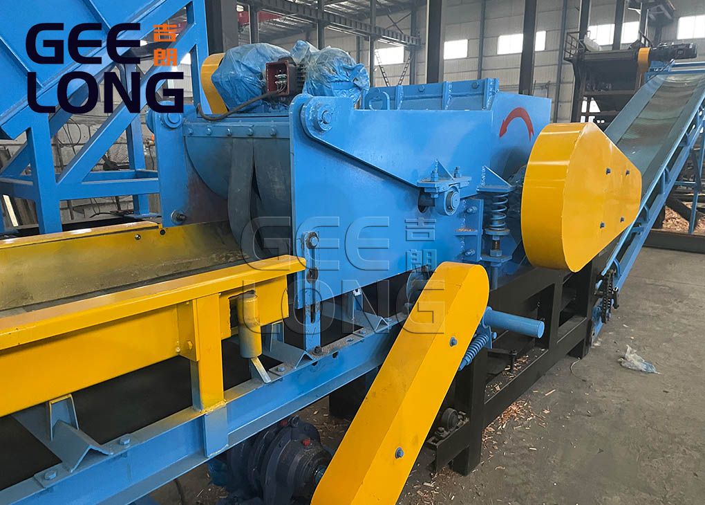 small capacity wood chips machine.jpg