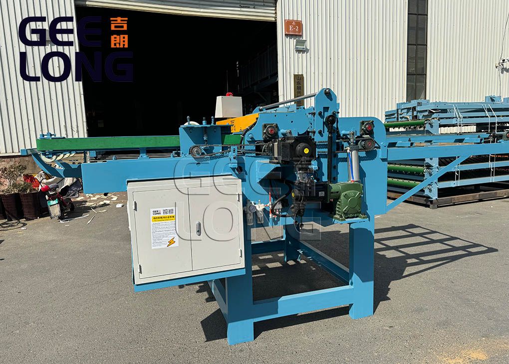 Machine à couper le placage de noyau de bois