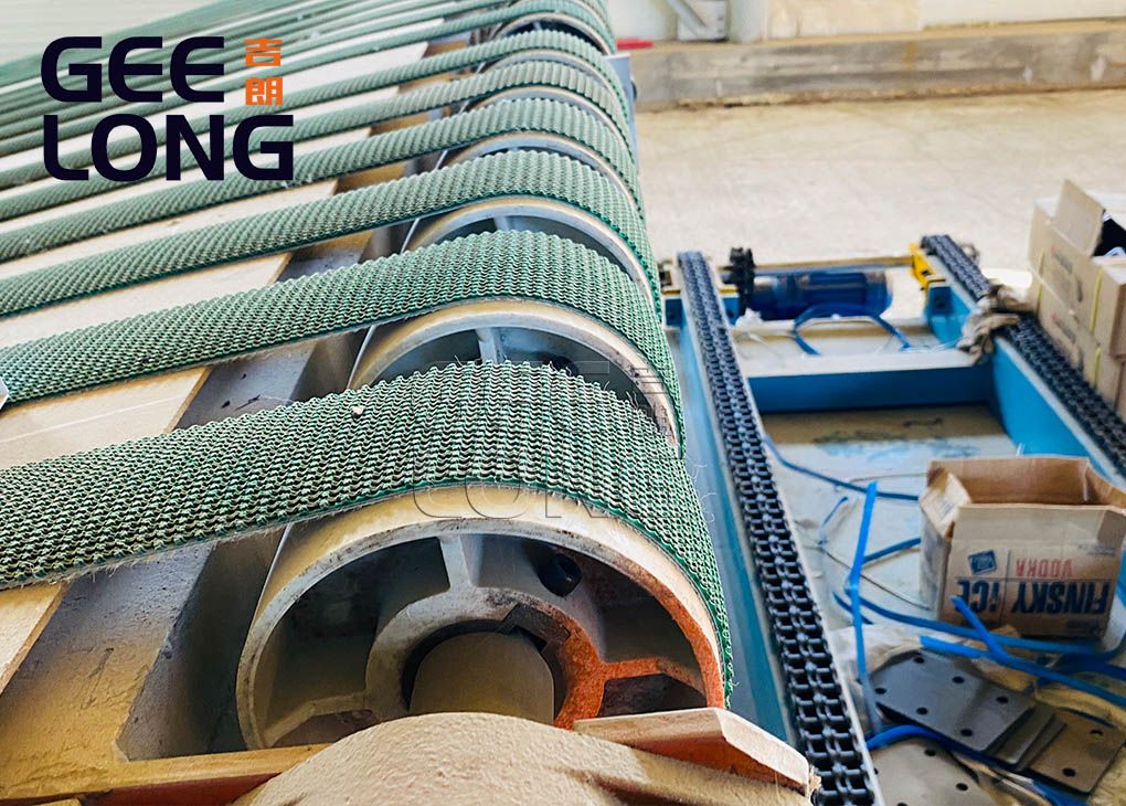 Machine de séchage à rouleaux de placage en Chine GEELONG MACHINERY Machine de séchage à rouleaux de placage en Chine GEELONG MACHINERY