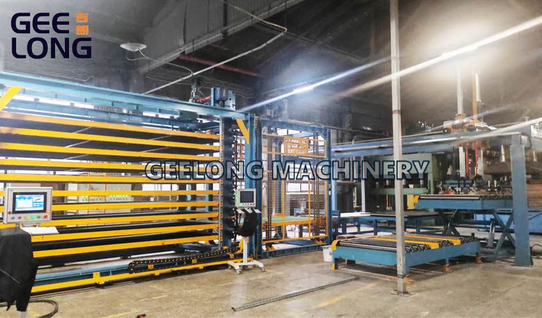 Geelong Automatique 5x10feet Film fait face à la ligne de presse à chaud de contreplaqué Geelong Automatique 5x10feet Film fait face à la ligne de presse à chaud de contreplaqué